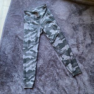 New Without Tags Camo Print High Waisted Leggings with Pockets